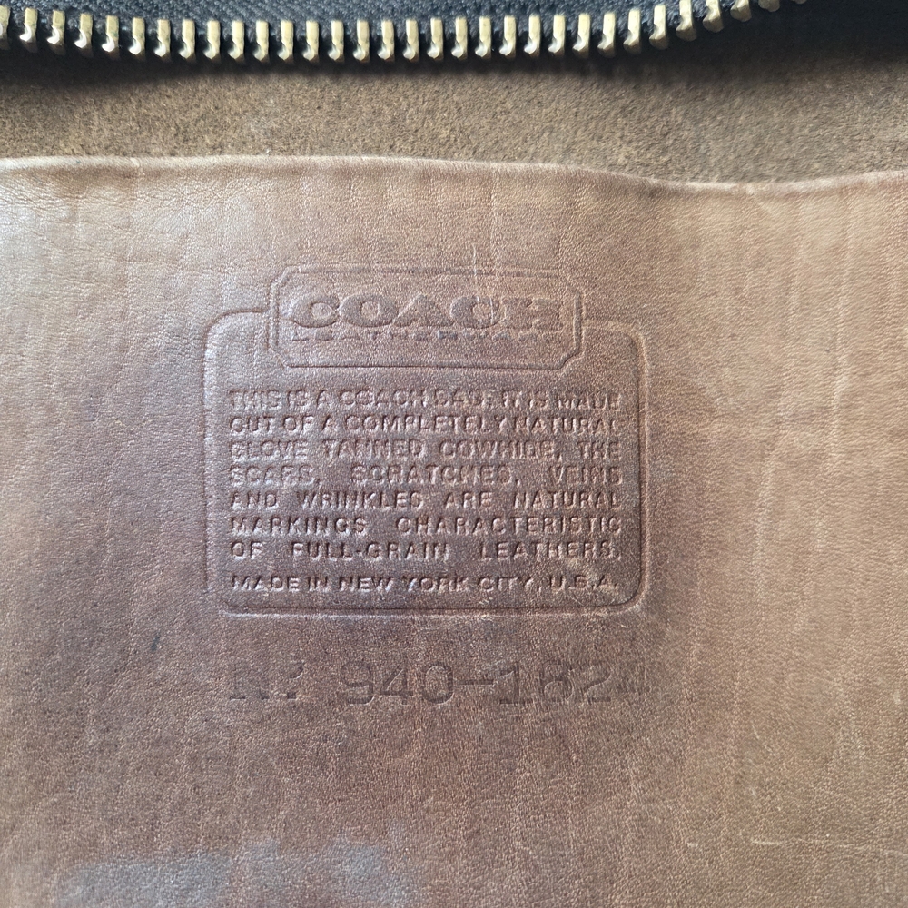 Classic Tan Leather Men's Bag - Picture 7 of 7